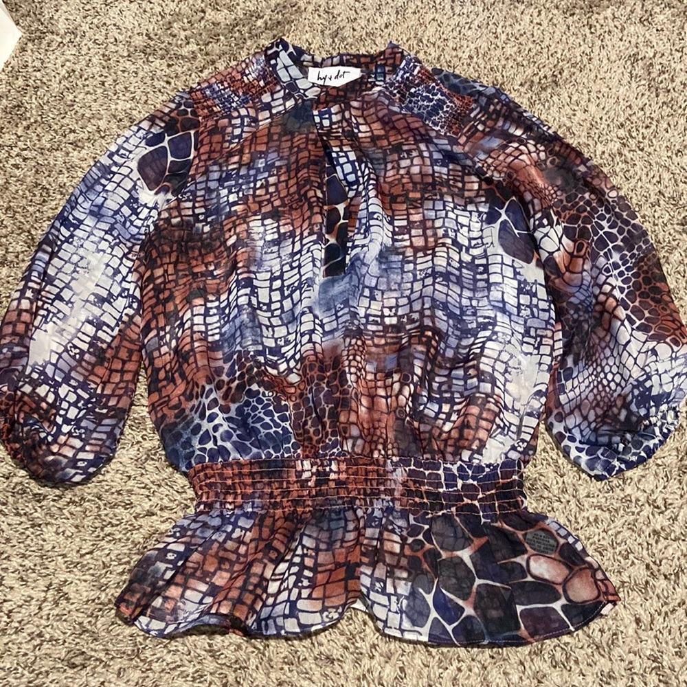 Super cute and patterned design blouse!!